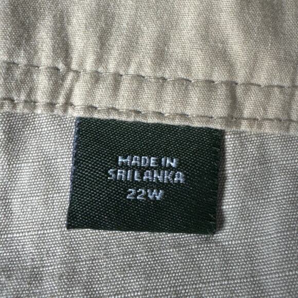Eddie Bauer Womens Plus Size Hiking Utility Shorts Khaki Size 22W Gorpcore - Picture 7 of 8